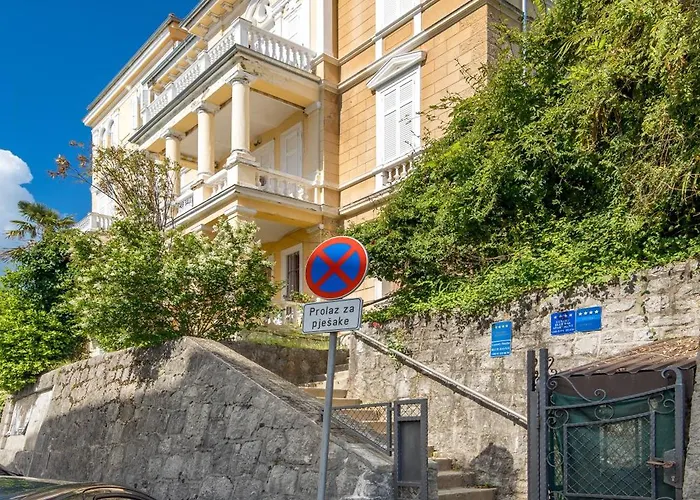 Blue Διαμέρισμα *